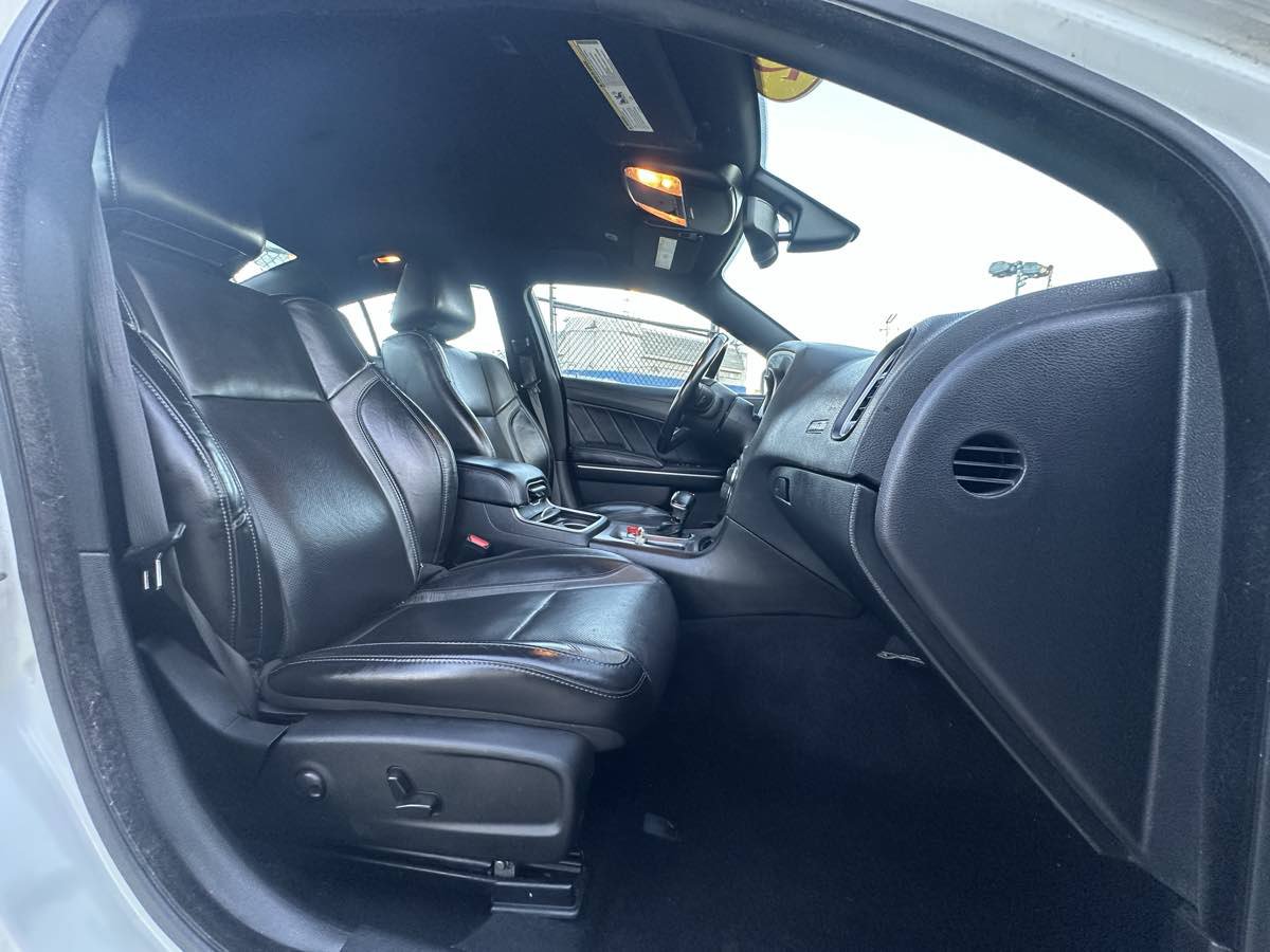 Used 2022 Dodge Charger SXT w/ Plus Group RWD image 26