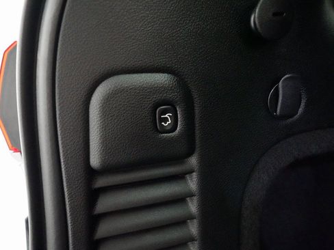 Used 2020 Jeep Grand Cherokee Limited image 15