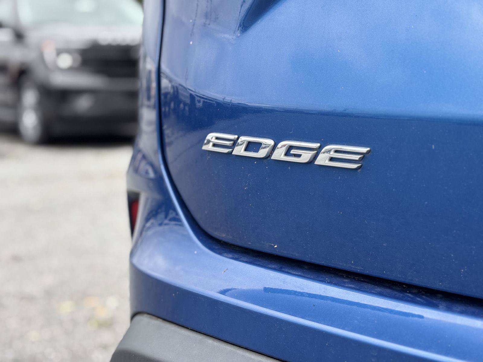 Used 2020 Ford Edge SEL w/ Cold Weather Package AWD/4WD image 8