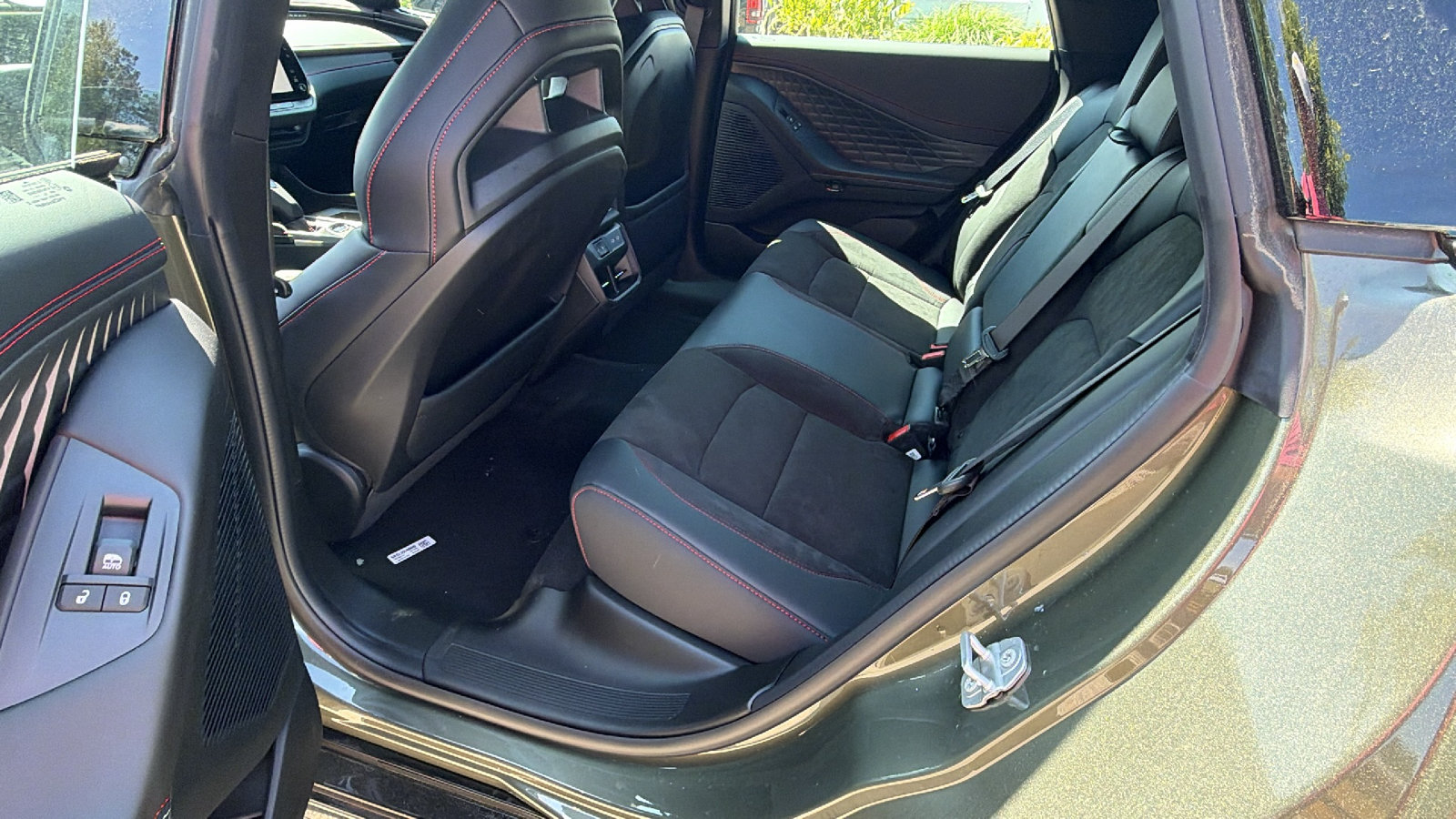 New 2026 Dodge Charger R/T w/ Performance Handling Group AWD/4WD image 19