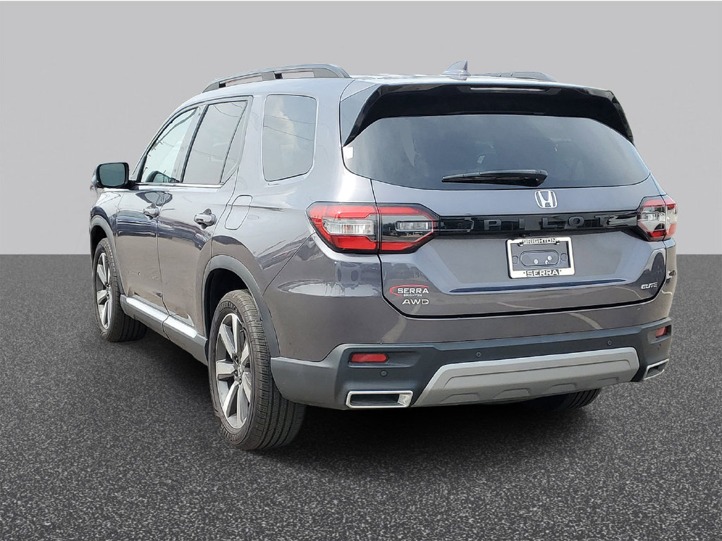 Certified 2023 Honda Pilot Elite image 2