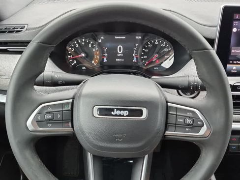 Used 2024 Jeep Compass Latitude AWD/4WD image 15