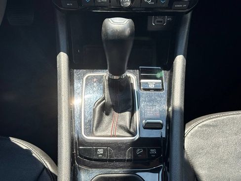 Used 2025 Jeep Compass Trailhawk AWD/4WD image 24