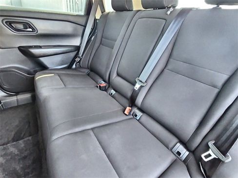 Used 2024 Nissan Rogue S image 21