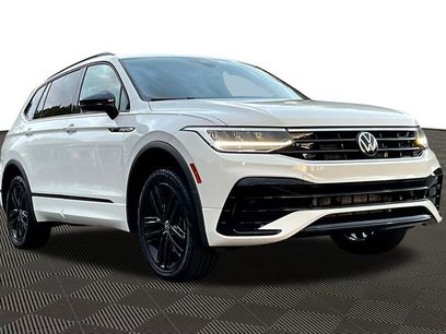 Used 2022 Volkswagen Tiguan SE R-Line