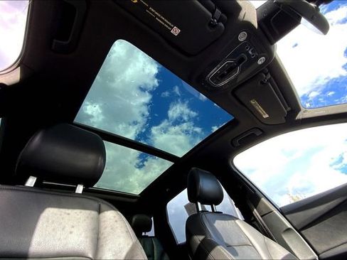 Used 2017 Audi Q7 3.0T Premium image 32