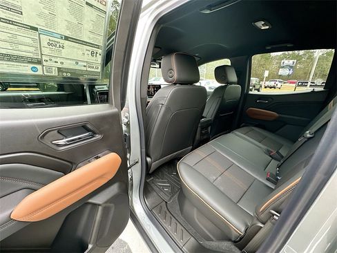New 2026 GMC Canyon AT4 image 17