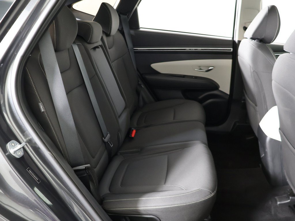 Used 2024 Hyundai Tucson SE FWD image 32