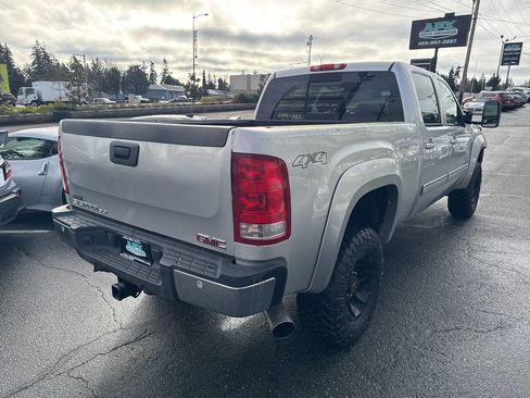 Used 2010 GMC Sierra 2500 SLT image 4