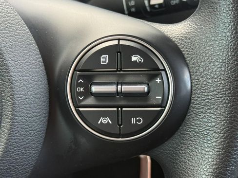 Used 2023 Kia Soul LX w/ LX Technology Package image 29