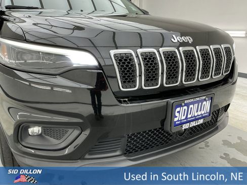 Used 2021 Jeep Cherokee Latitude Lux w/ Mopar Interior Package image 26