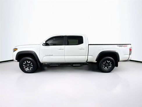 Used 2022 Toyota Tacoma TRD Off-Road w/ TRD Premium Off Road Package AWD/4WD image 14