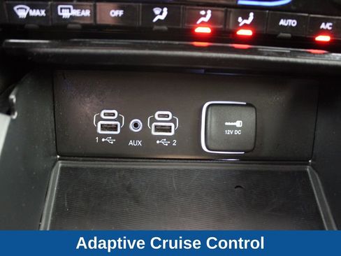 Used 2025 Jeep Grand Cherokee Altitude AWD/4WD image 19