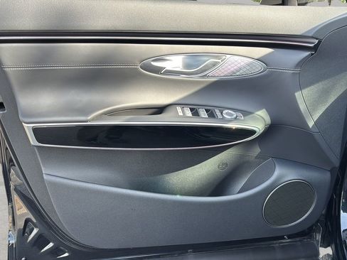 Certified 2026 Genesis GV70 2.5T AWD/4WD image 11