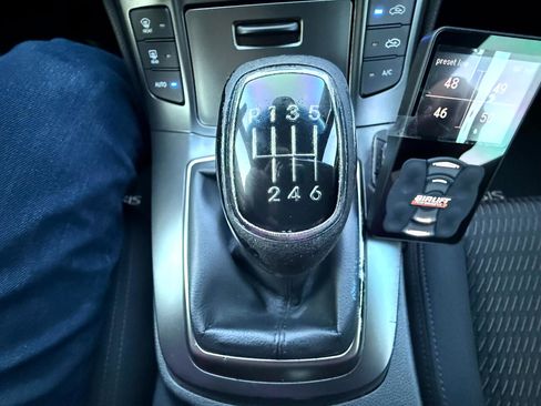 Used 2015 Hyundai Genesis 3.8 image 14