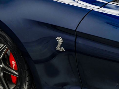 Used 2020 Ford Mustang Shelby GT500 w/ Carbon Fiber Track Pack image 31