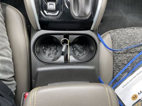 Used 2023 Chevrolet Colorado ZR2 image 13