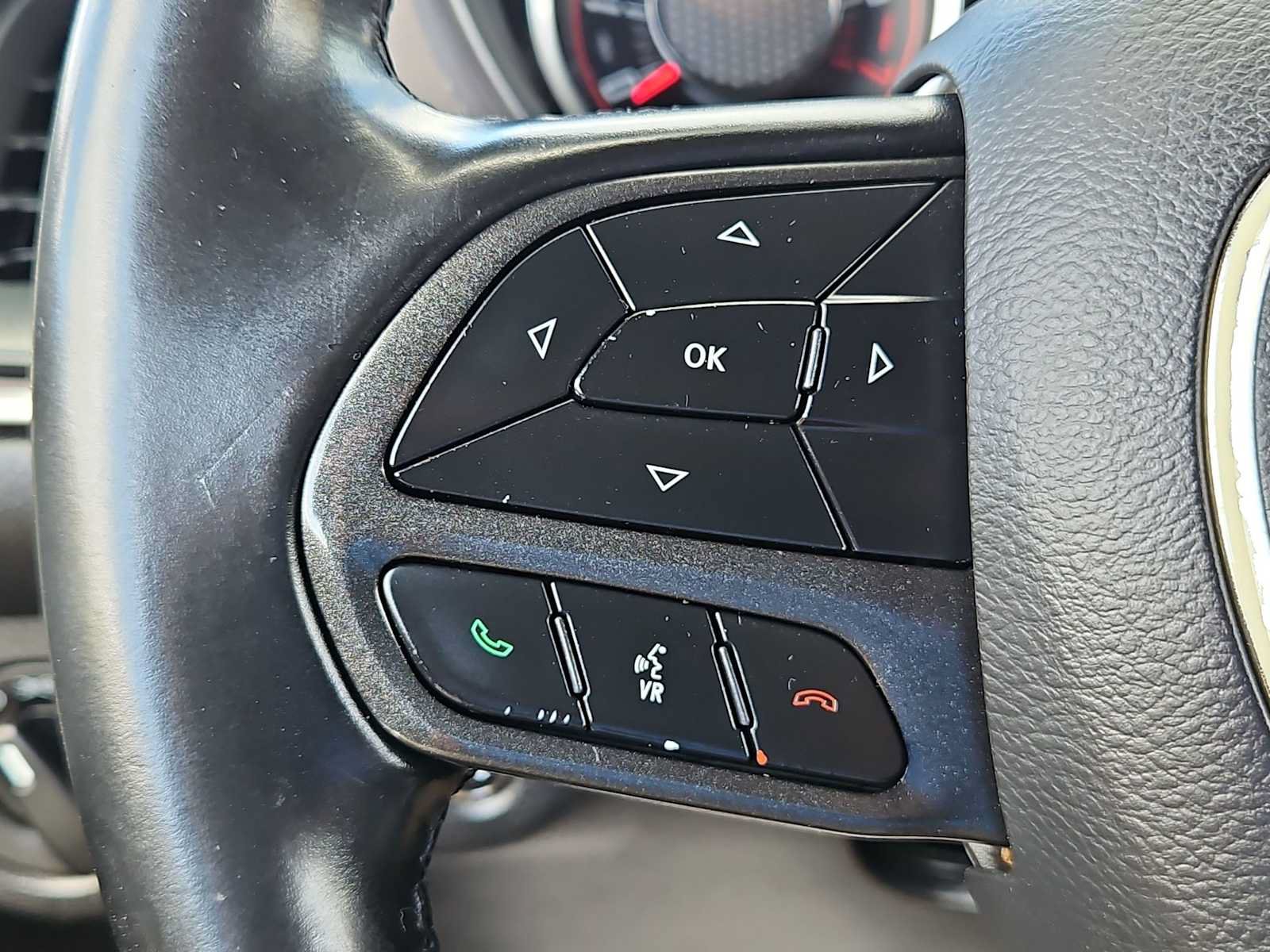 Used 2020 Dodge Challenger SXT RWD image 22