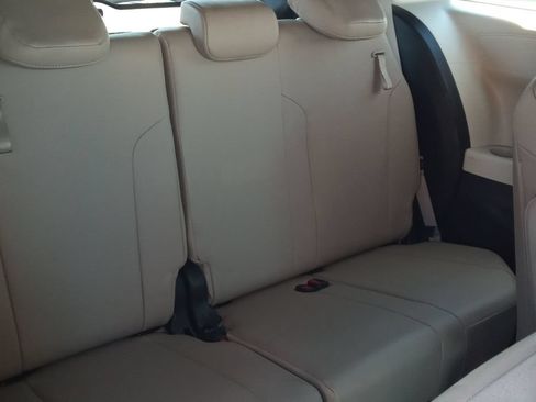 Used 2021 Toyota Sienna XLE AWD/4WD image 20