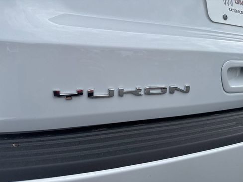 New 2026 GMC Yukon AT4 Ultimate w/ LPO, Floor Liner Package AWD/4WD image 77