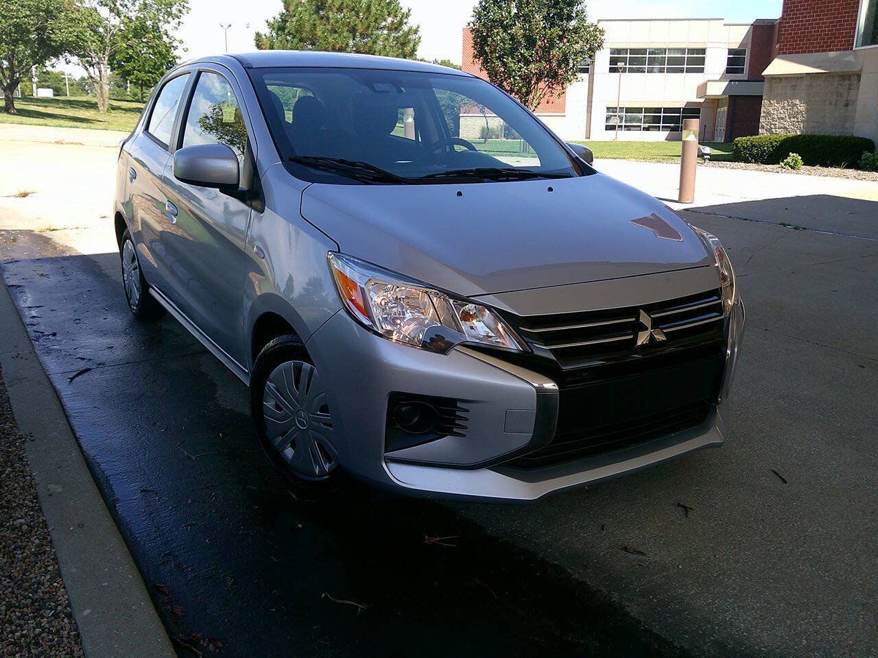 Used 2024 Mitsubishi Mirage ES FWD image 4