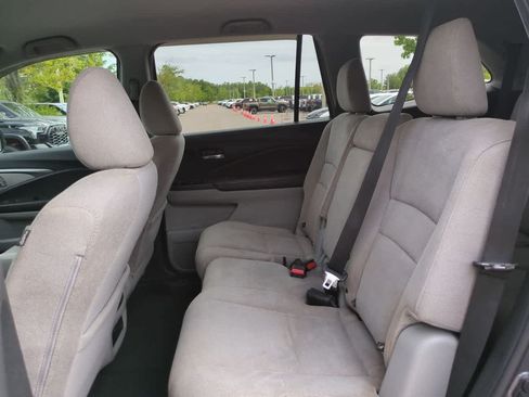 Used 2020 Honda Pilot EX image 14