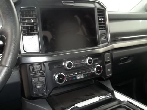 Used 2025 Ford F350 Lariat w/ Chrome Package image 7