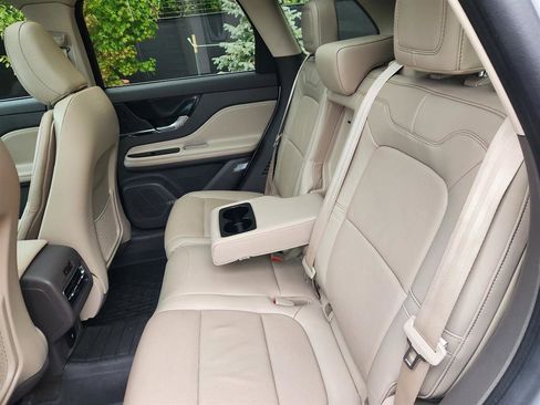 Used 2022 Lincoln Corsair AWD w/ Premium Package image 26