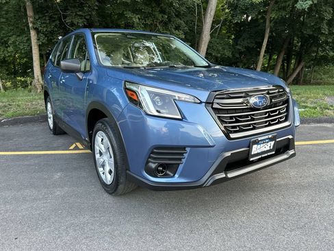 Certified 2023 Subaru Forester AWD/4WD image 2