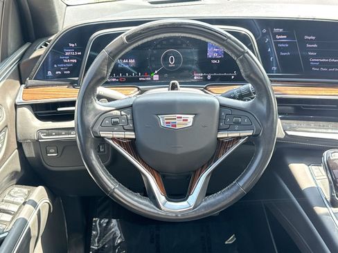 Used 2022 Cadillac Escalade ESV Premium Luxury AWD/4WD image 23