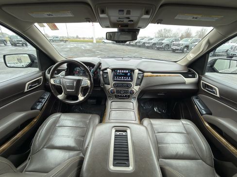 Used 2017 GMC Yukon XL Denali w/ Open Road Package image 10