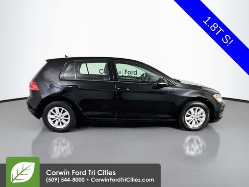 Used 2015 Volkswagen Golf S FWD image 18
