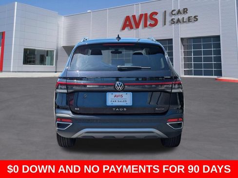 Used 2025 Volkswagen Taos SE AWD/4WD image 7