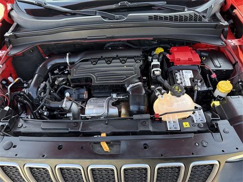 Used 2023 Jeep Renegade Latitude image 25