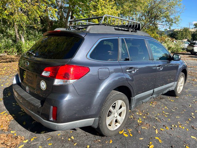 Used 2014 Subaru Outback 2.5i Premium w/ Moonroof Package AWD/4WD image 3