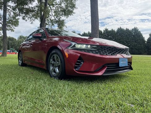 Used 2021 Kia K5 LXS FWD image 4