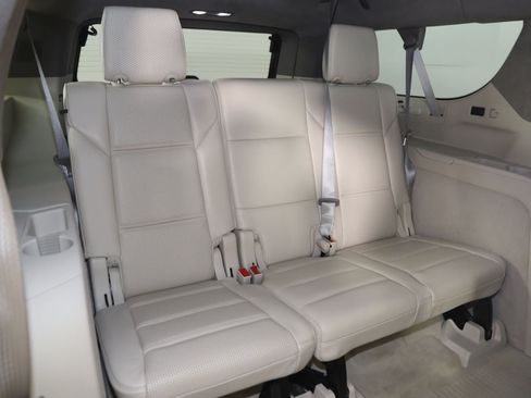 Used 2021 Cadillac Escalade ESV Sport Platinum AWD/4WD image 18