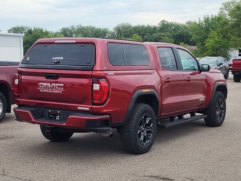 Used 2025 GMC Canyon Elevation w/ Convenience Package AWD/4WD image 3
