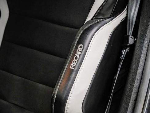 Used 2020 Ford Mustang Shelby GT500 w/ Technology Package RWD image 44