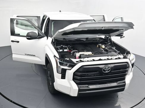 Used 2024 Toyota Tundra SR5 w/ SR5 Convenience Package AWD/4WD image 40