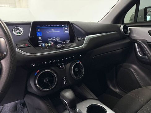 Used 2022 Chevrolet Blazer LT FWD image 14
