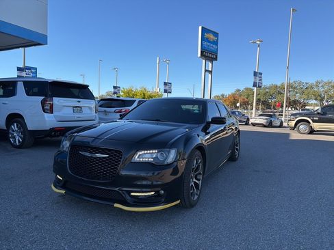 Used 2017 Chrysler 300 S w/ S Model Appearance Package image 10