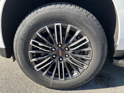 New 2026 GMC Yukon XL Elevation image 12