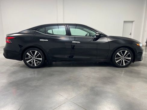 Used 2023 Nissan Maxima SV w/ Floor Mat Group image 8