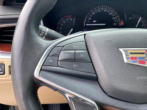 Used 2017 Cadillac XT5 Luxury FWD image 22