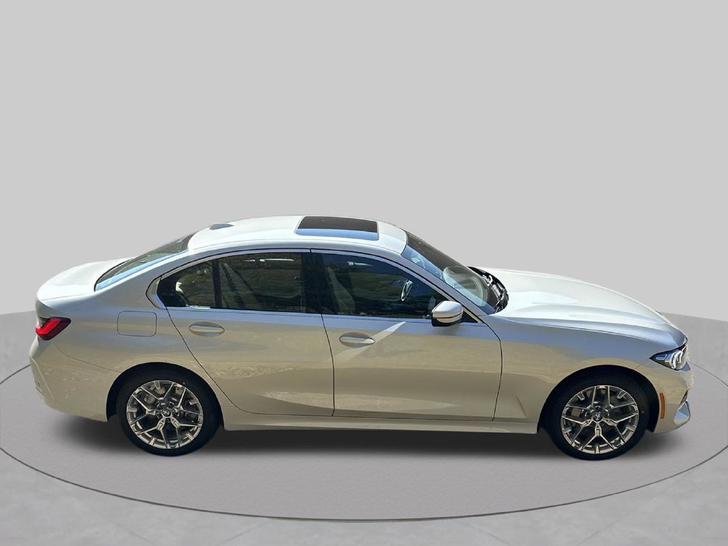 Used 2026 BMW 330i xDrive Sedan w/ Premium Package AWD/4WD image 10