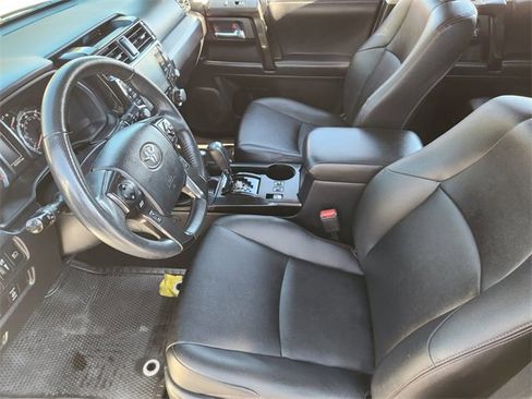 Certified 2020 Toyota 4Runner TRD Off-Road Premium image 9