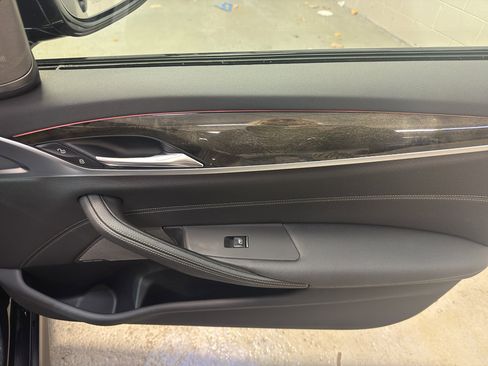 Used 2019 BMW 540i w/ M Sport Package image 22