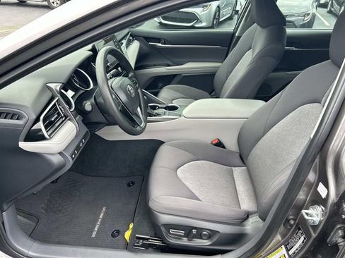 Used 2024 Toyota Camry LE FWD image 17
