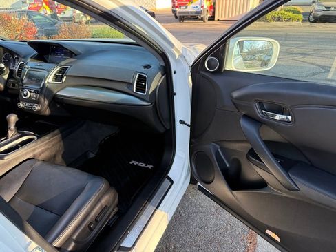 Used 2018 Acura RDX w/ Technology Package image 19